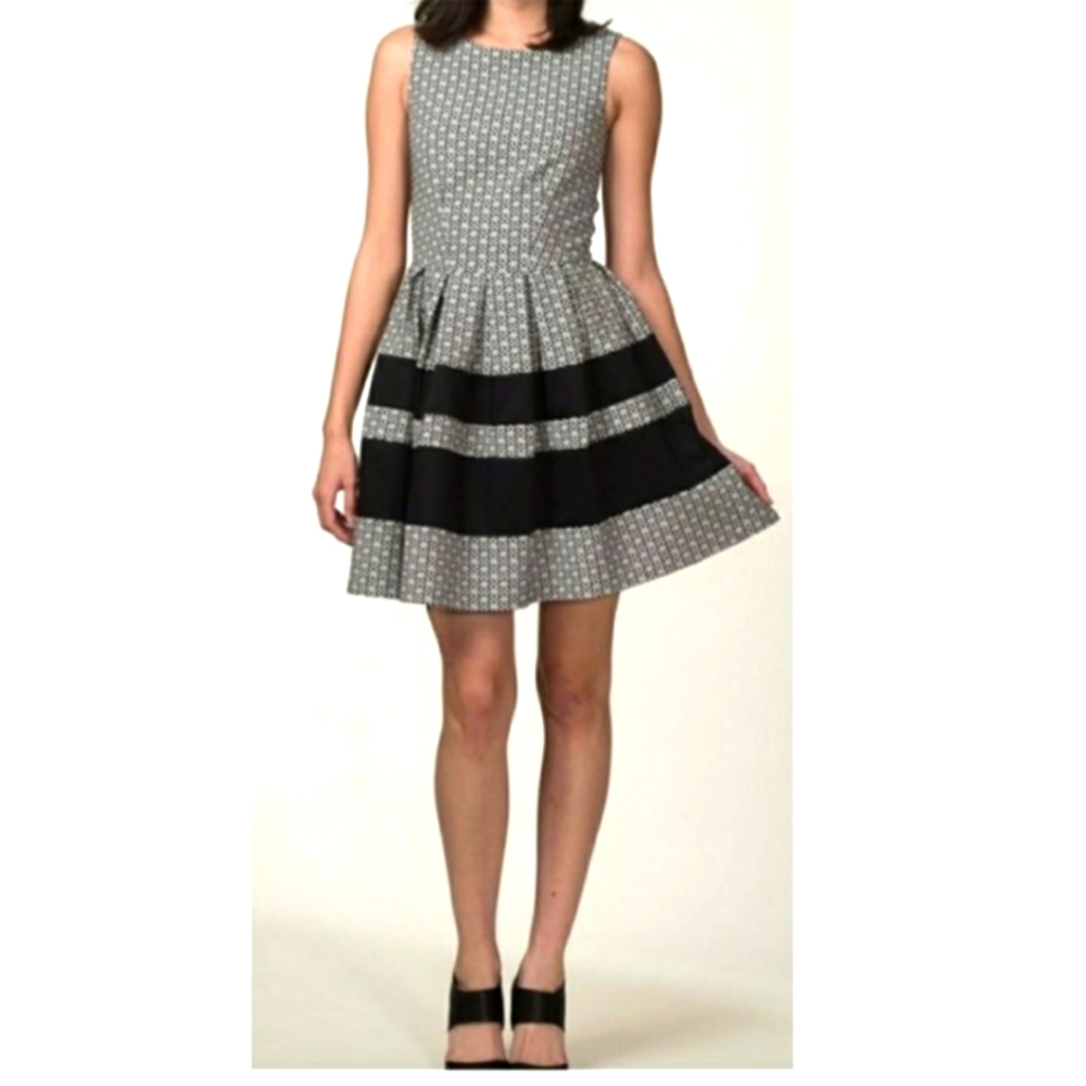 Modcloth Closet London Skater Dress (US 4)